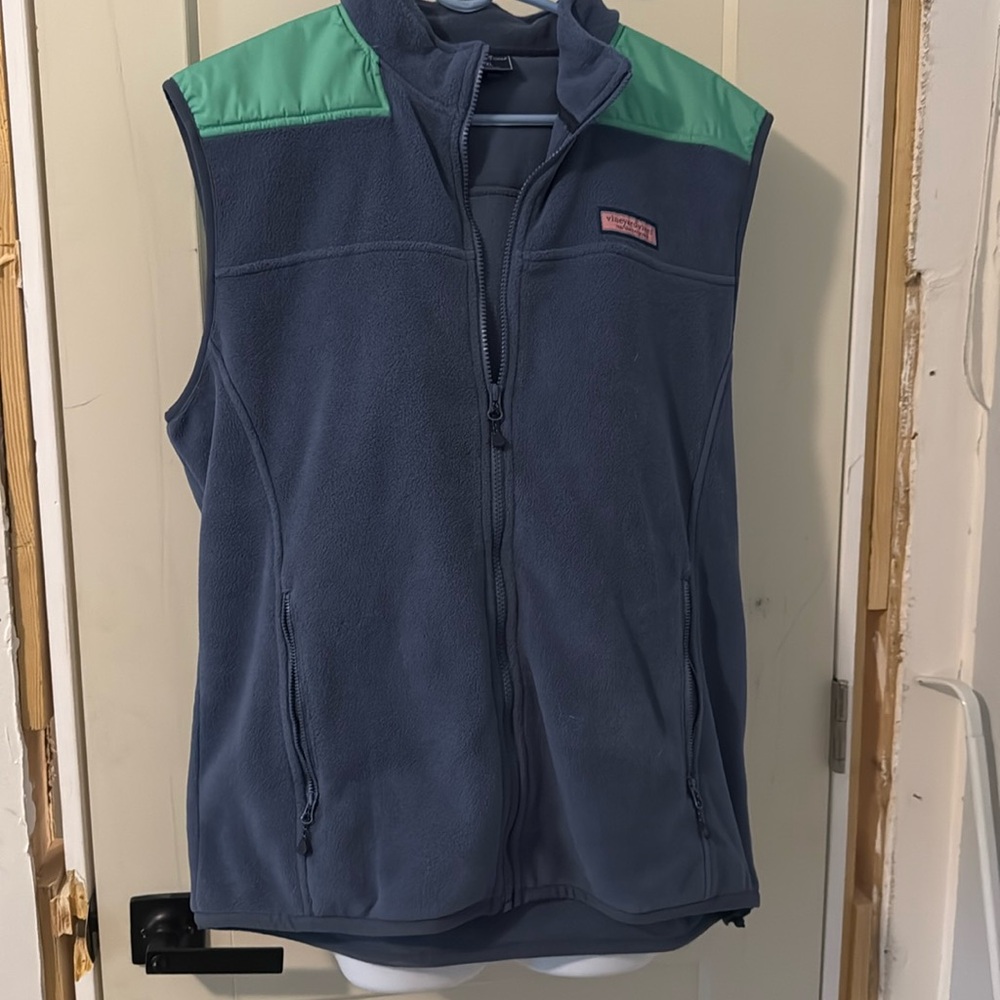 Mens Vineyard Vines fleece vest